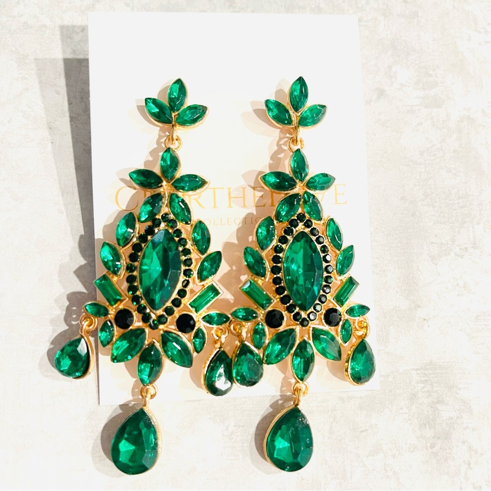 Fashion Jewelry | Prom Wedding Jewelry | Emerald green drop earrings | Fashion